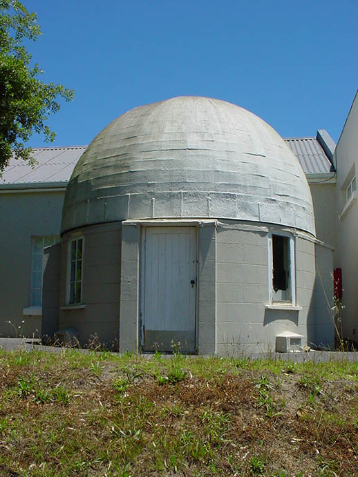 Photoheliograph dome (1848). The wooden prefabrica