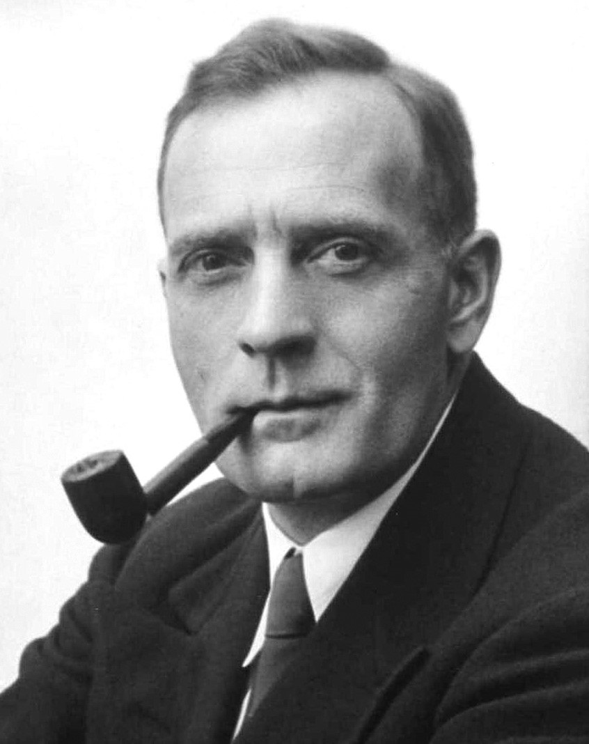 Edwin Powell Hubble (1889--1953), Johan Hagemeyer 